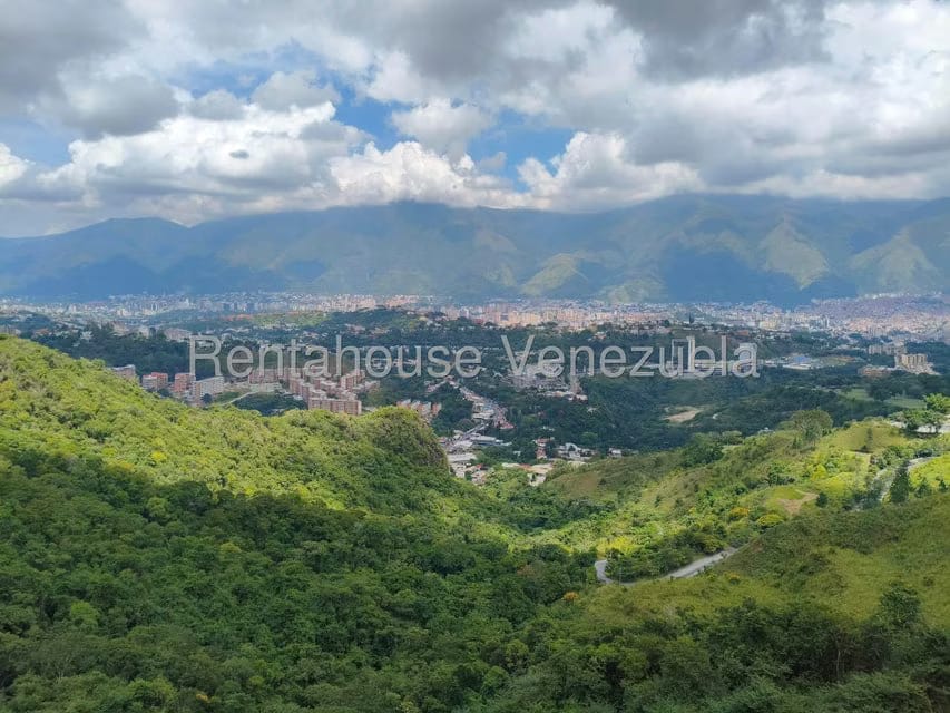 Apartamento (Penthouse) en Venta en Solar del Hatillo, Distrito Metropolitano - 35