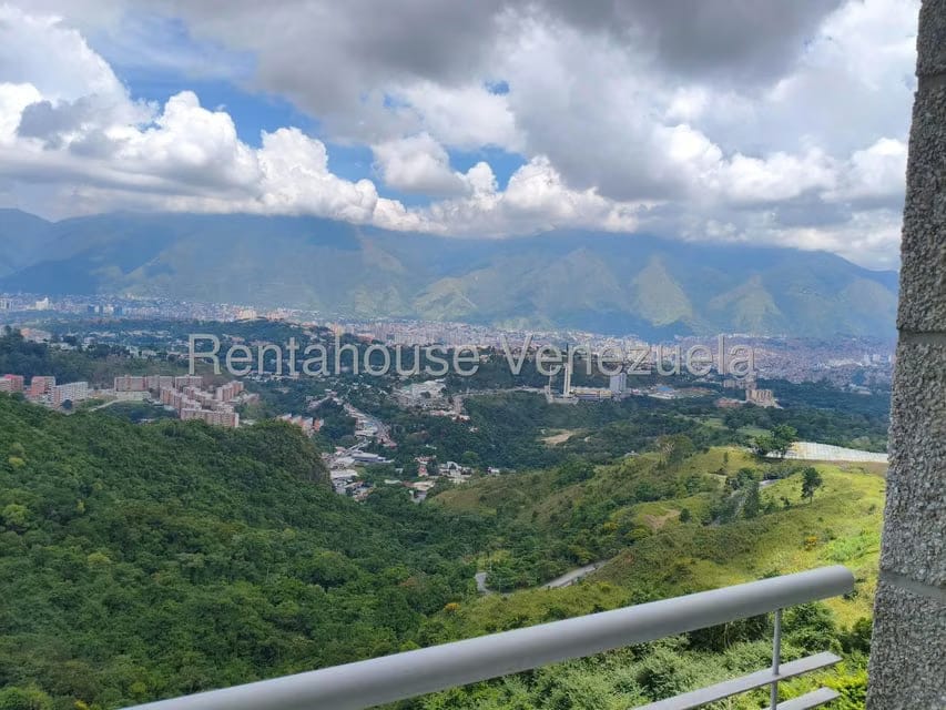 Apartamento (Penthouse) en Venta en Solar del Hatillo, Distrito Metropolitano - 5
