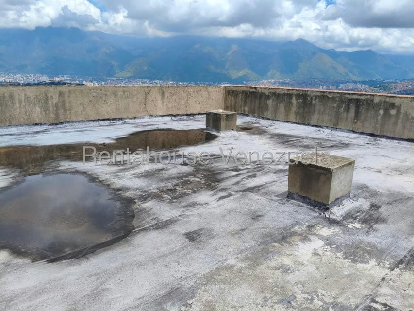 Apartamento (Penthouse) en Venta en Solar del Hatillo, Distrito Metropolitano - 43
