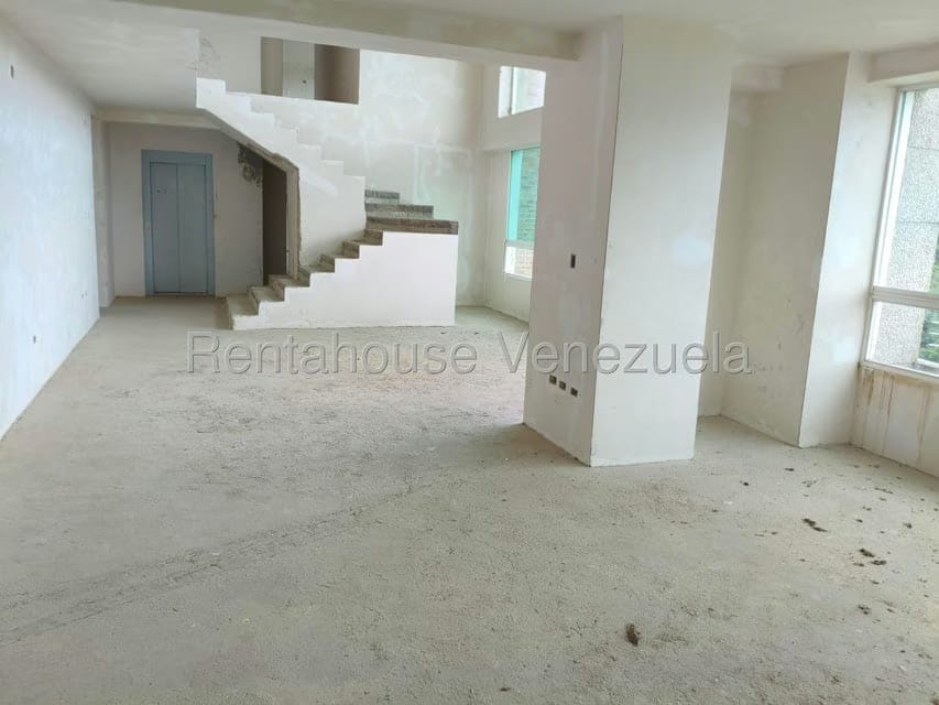 Apartamento (Penthouse) en Venta en Solar del Hatillo, Distrito Metropolitano - 7