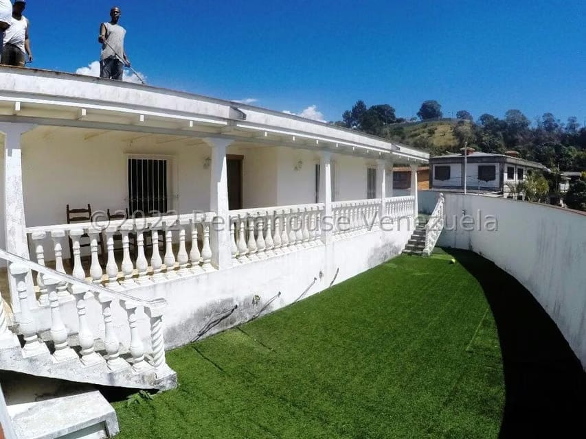 Casa (1 Nivel) en Venta en Turumo, Distrito Metropolitano - 2
