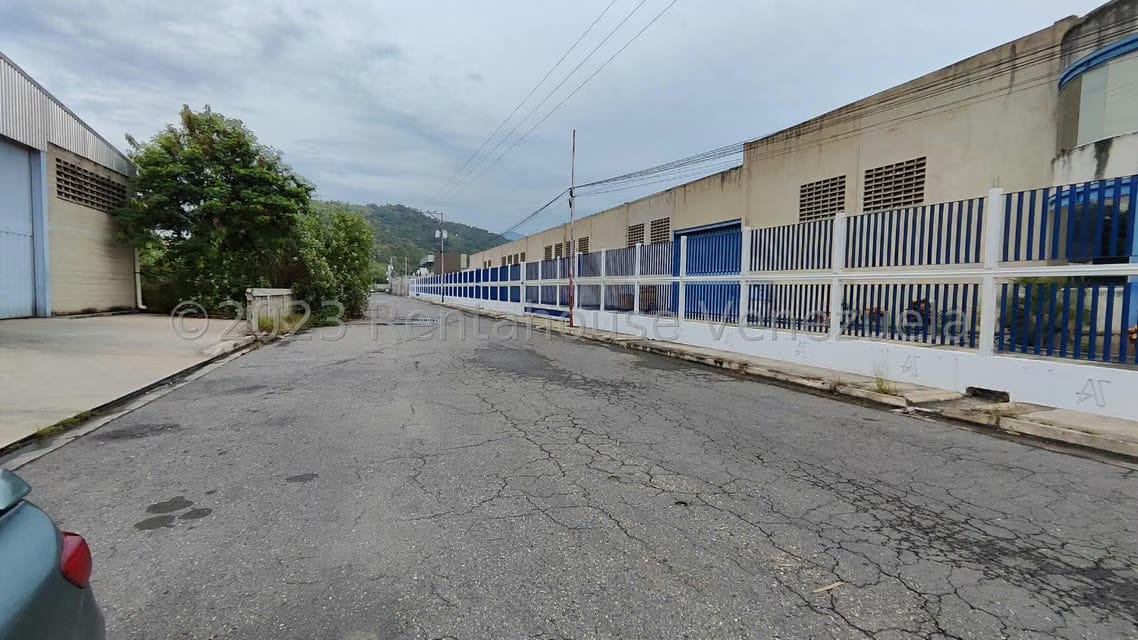 Comercial (Galpon - Deposito) en Alquiler en La Providencia, Aragua - 125
