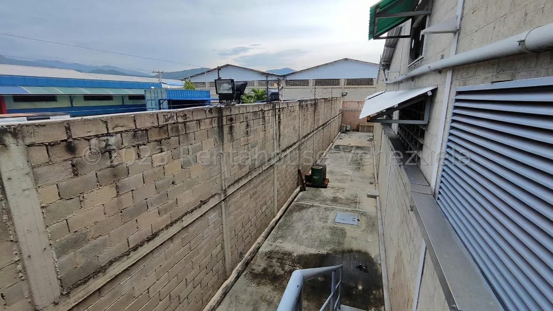 Comercial (Galpon - Deposito) en Alquiler en La Providencia, Aragua - 97
