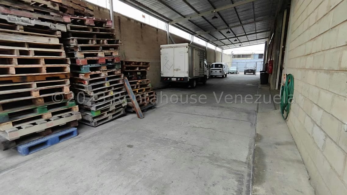Comercial (Galpon - Deposito) en Alquiler en La Providencia, Aragua - 100
