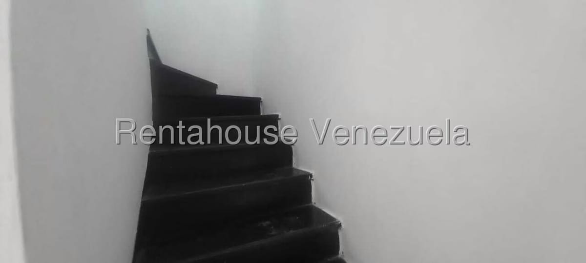 Casa (Duplex) en Venta en Valle Arriba, Miranda - 19