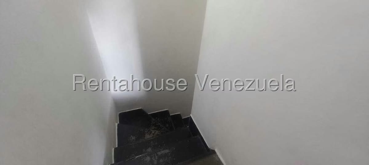 Casa (Duplex) en Venta en Valle Arriba, Miranda - 27