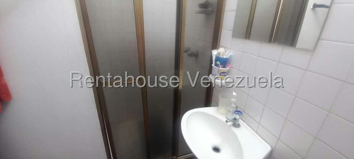 Casa (Duplex) en Venta en Valle Arriba, Miranda - 35