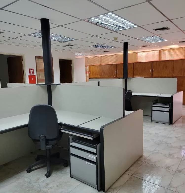 OFICINA EN VENTA EN EL OESTE DE CARACAS - 4