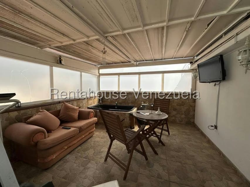 Casa (Multipes Niveles) en Venta en Colinas de Los Chaguaramos, Distrito Metropolitano - 15