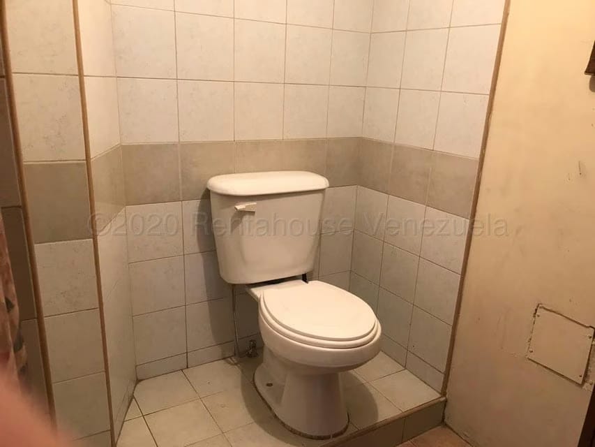 Comercial (Edificio) en Venta en Centro, Lara - 15
