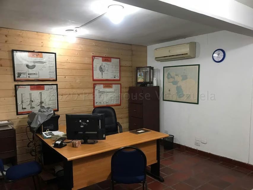 Comercial (Edificio) en Venta en Centro, Lara - 21