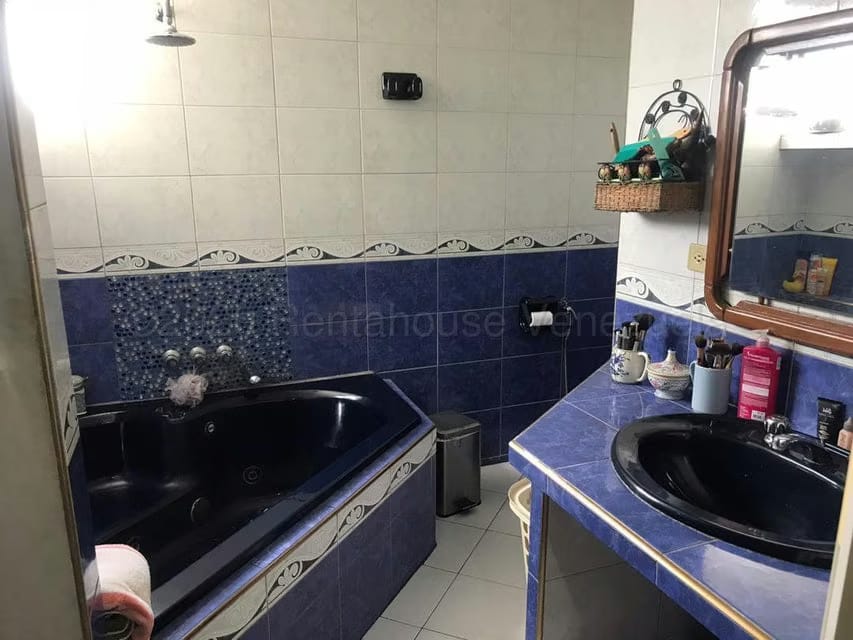 Comercial (Edificio) en Venta en Centro, Lara - 41