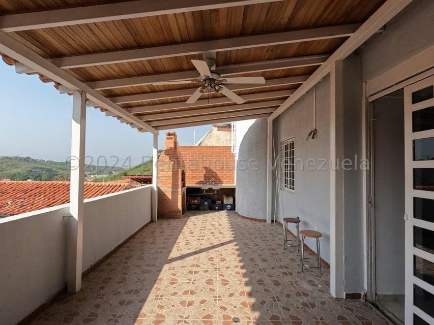 Casa (Multipes Niveles) en Venta en Via el Ujano, Lara - 8