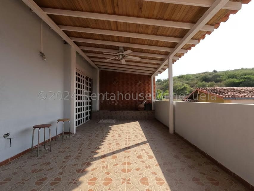 Casa (Multipes Niveles) en Venta en Via el Ujano, Lara - 9