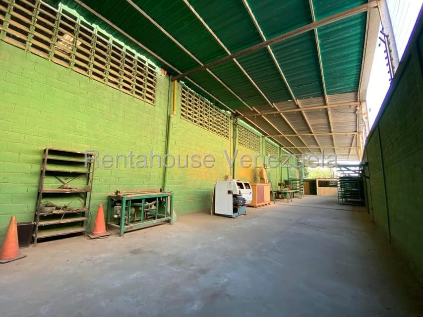 Comercial (Galpon - Deposito) en Alquiler en La Encrucijada, Aragua - 26