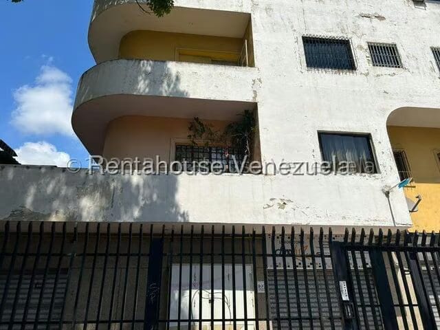 Comercial (Consultorio Medico) en Alquiler en San Bernardino, Distrito Metropolitano