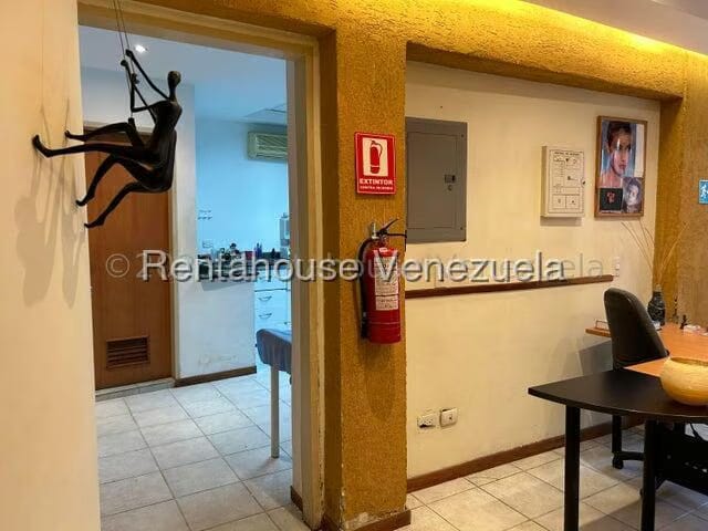 Comercial (Consultorio Medico) en Alquiler en San Bernardino, Distrito Metropolitano - 11