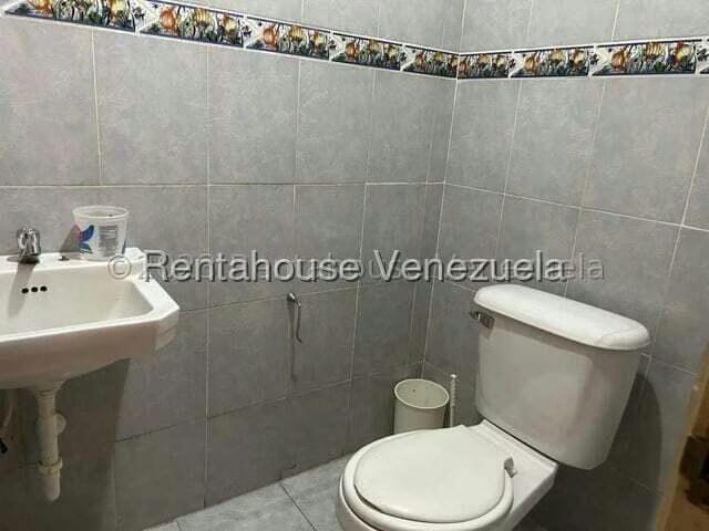 Comercial (Consultorio Medico) en Alquiler en San Bernardino, Distrito Metropolitano - 16