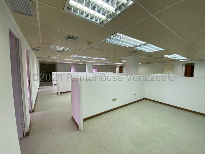Comercial (Oficina) en Alquiler en 5 de Julio, Zulia - 4