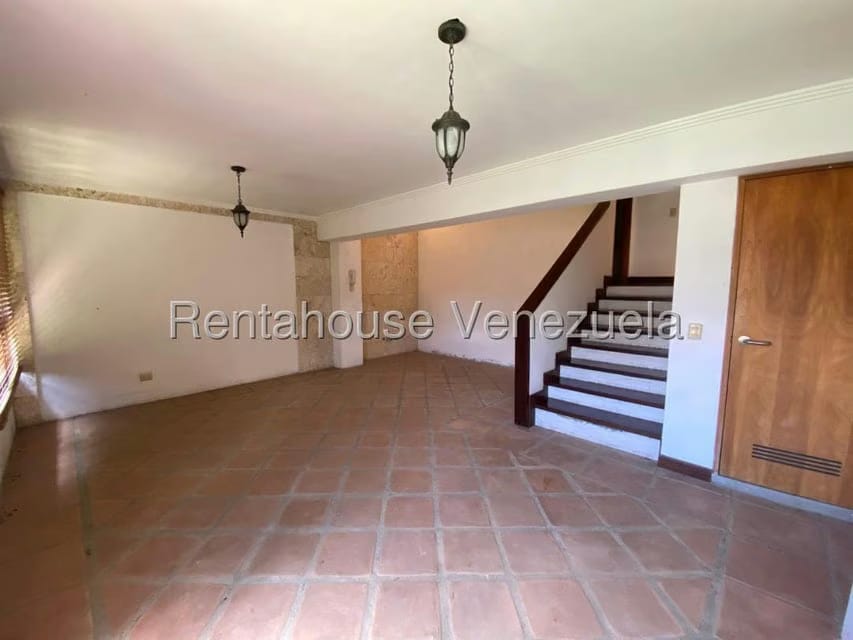 Townhouse (Multiples Niveles) en Venta en La Macarena Norte, Miranda - 13