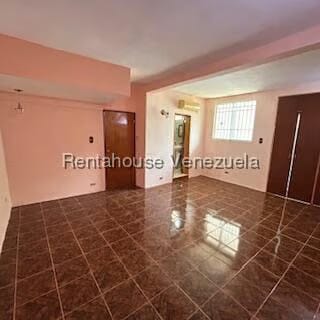 Comercial (Oficina) en Alquiler en Centro, Lara