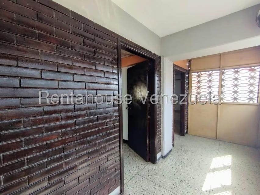 Comercial (Oficina) en Venta en Centro, Lara - 2