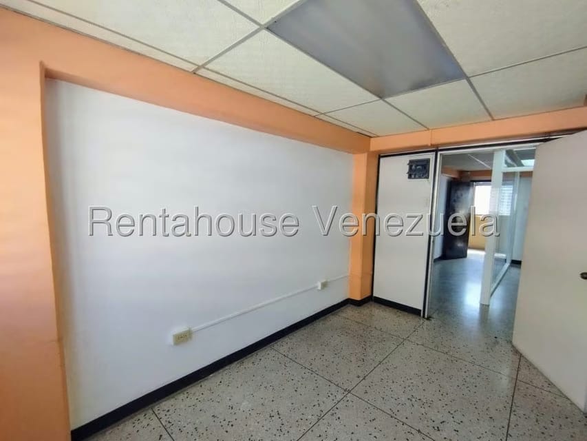 Comercial (Oficina) en Venta en Centro, Lara - 12