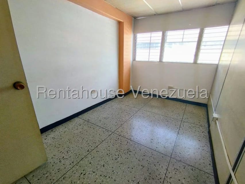 Comercial (Oficina) en Venta en Centro, Lara - 14