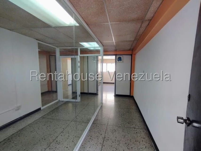 Comercial (Oficina) en Venta en Centro, Lara - 3