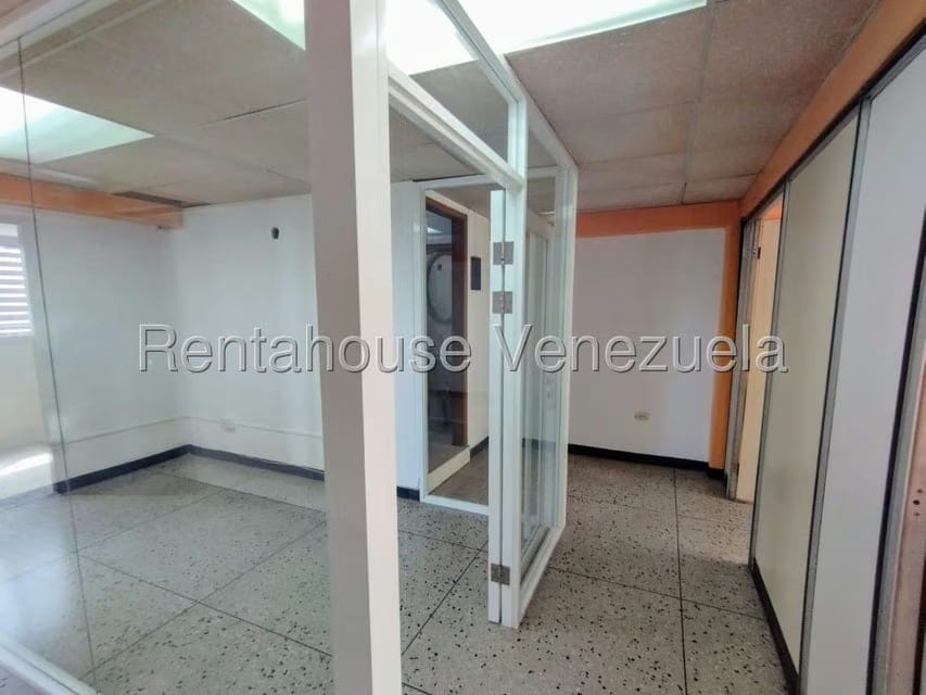 Comercial (Oficina) en Venta en Centro, Lara - 4