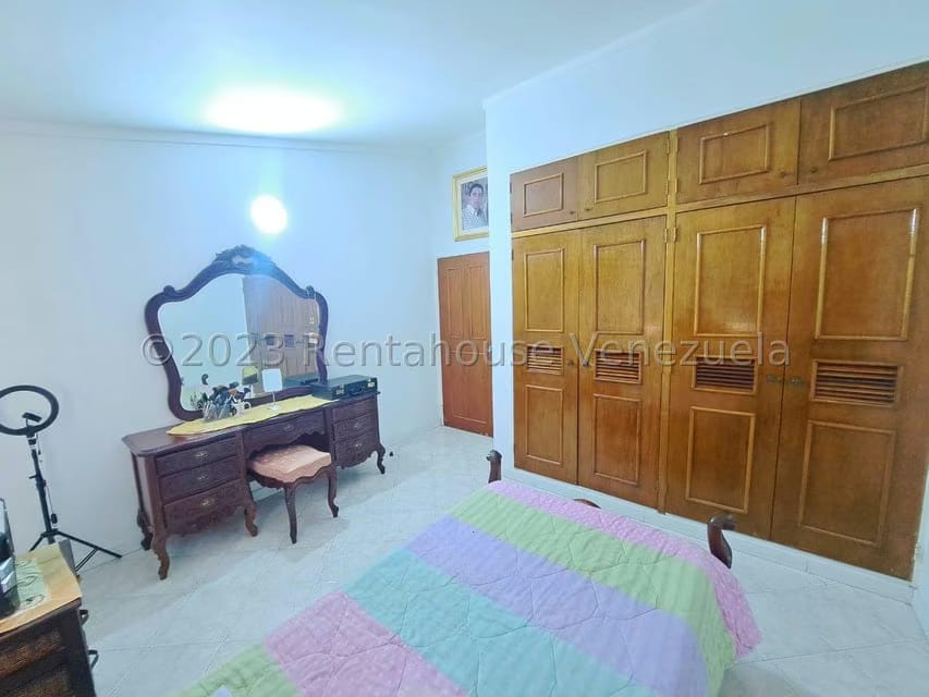Casa (Duplex) en Venta en La Rosaleda, Lara - 24