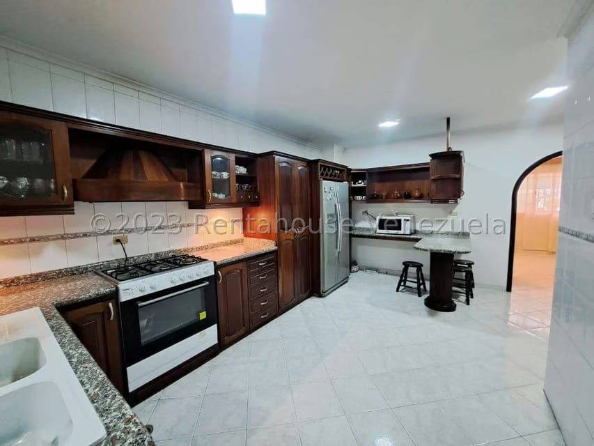 Casa (Duplex) en Venta en La Rosaleda, Lara - 9