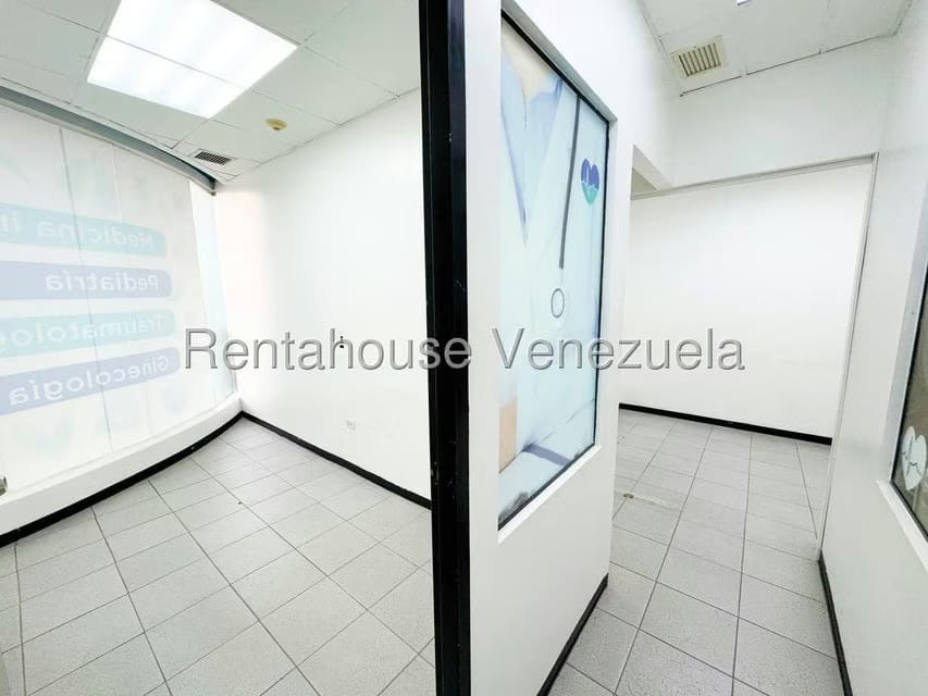 Comercial (Local Comercial) en Venta en Sabana Grande, Distrito Metropolitano - 13