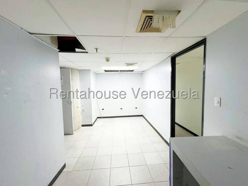 Comercial (Local Comercial) en Venta en Sabana Grande, Distrito Metropolitano - 21