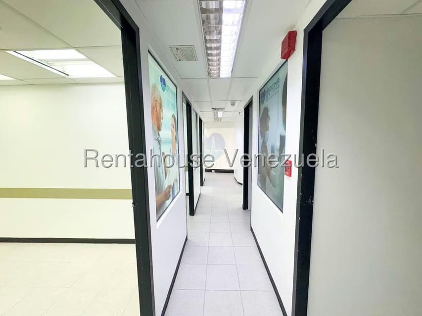 Comercial (Local Comercial) en Venta en Sabana Grande, Distrito Metropolitano - 23