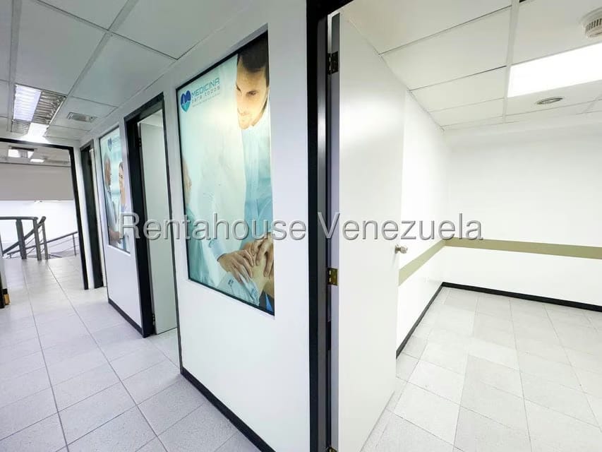 Comercial (Local Comercial) en Venta en Sabana Grande, Distrito Metropolitano - 26