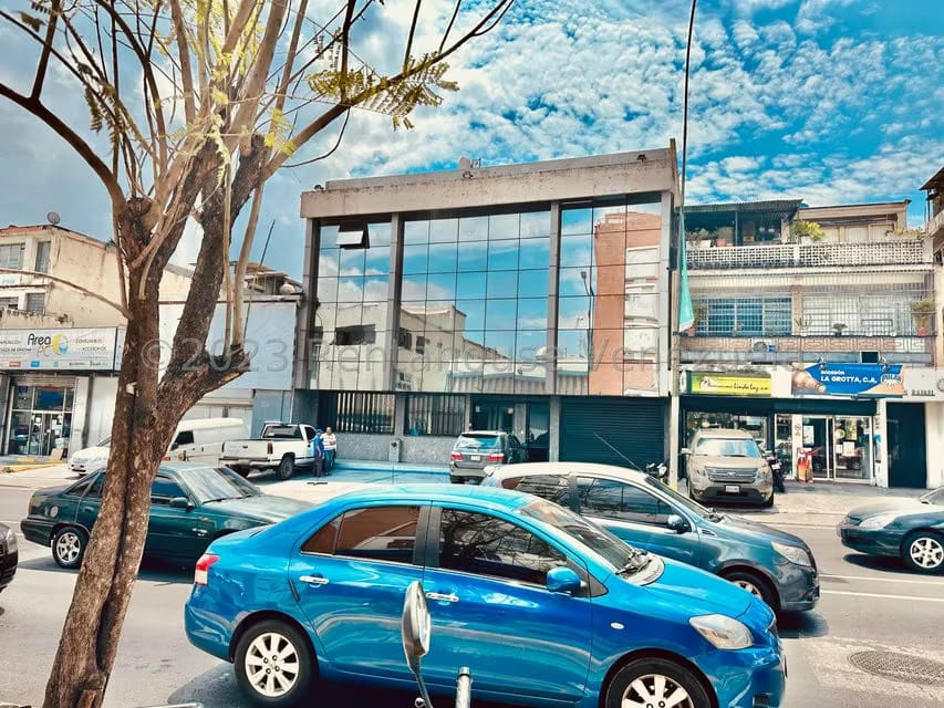 Comercial (Local Comercial) en Venta en Chacao, Distrito Metropolitano - 2
