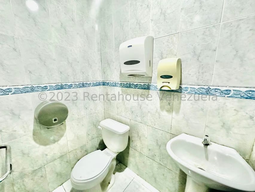 Comercial (Local Comercial) en Venta en Chacao, Distrito Metropolitano - 56