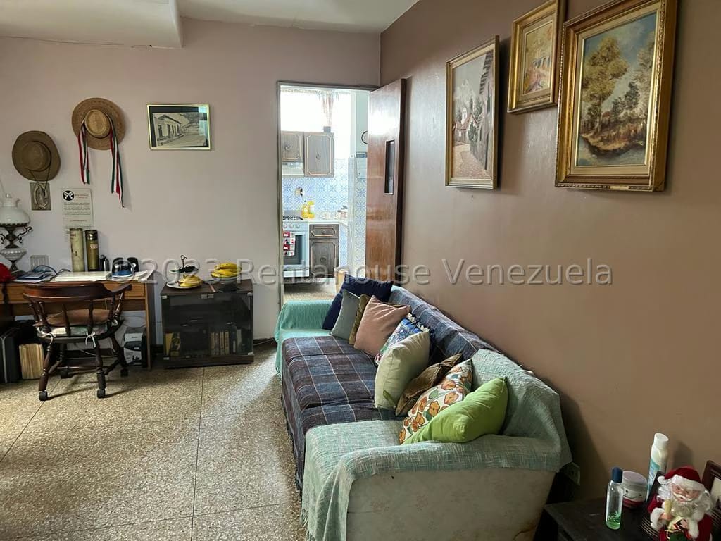 APARTAMENTO EN VENTA-CECILIA GUTIERREZ - 5