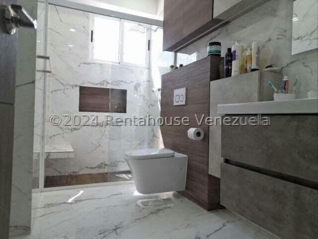 Apartamento (1 Nivel) en Venta en Del Este, Lara - 25