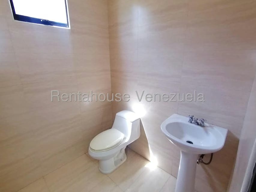 Comercial (Galpon - Deposito) en Alquiler en Ave Intercomunal, Lara - 14