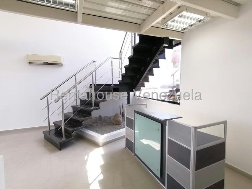 Comercial (Galpon - Deposito) en Alquiler en Ave Intercomunal, Lara - 15