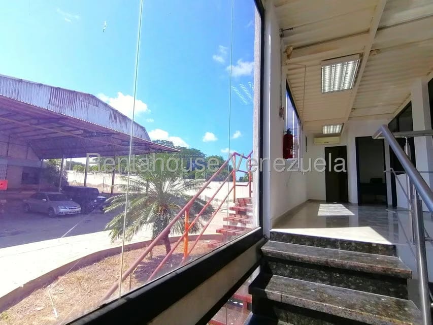 Comercial (Galpon - Deposito) en Alquiler en Ave Intercomunal, Lara - 18
