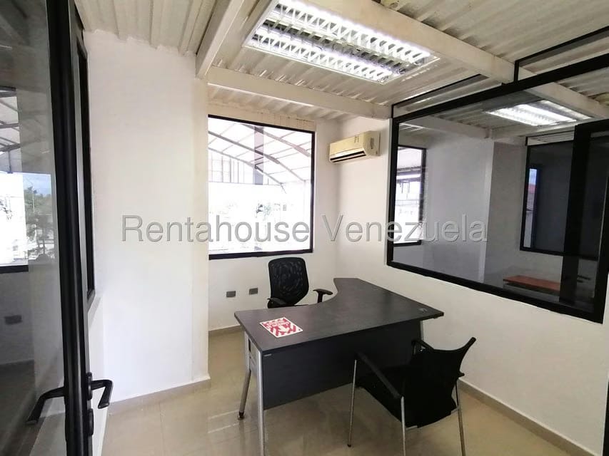 Comercial (Galpon - Deposito) en Alquiler en Ave Intercomunal, Lara - 22