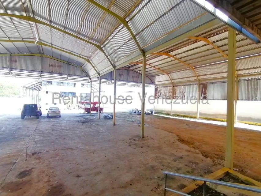 Comercial (Galpon - Deposito) en Alquiler en Ave Intercomunal, Lara - 39
