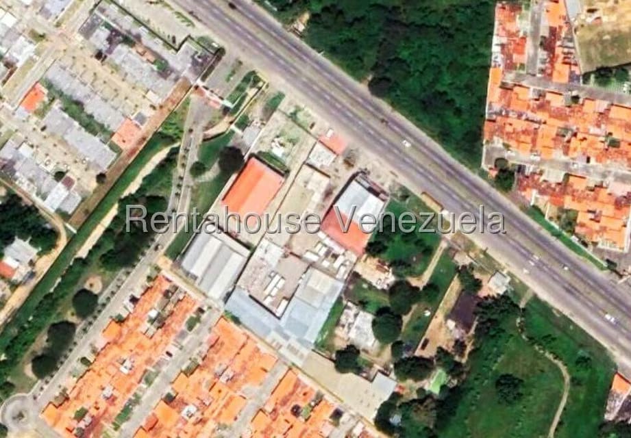 Comercial (Galpon - Deposito) en Alquiler en Ave Intercomunal, Lara - 42