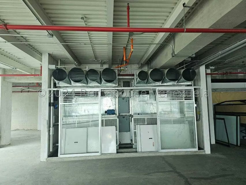 Comercial (Oficina) en Alquiler en La Urbina, Distrito Metropolitano - 11