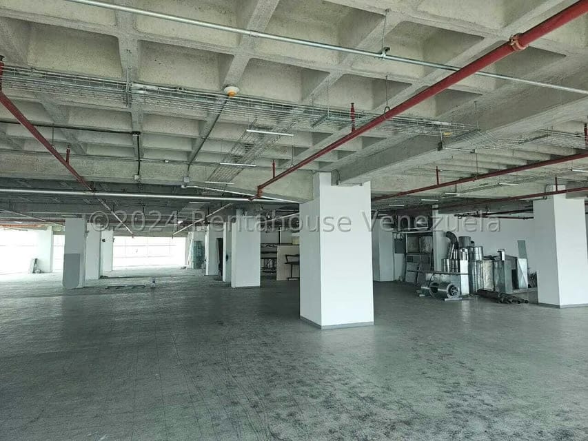Comercial (Oficina) en Alquiler en La Urbina, Distrito Metropolitano - 16