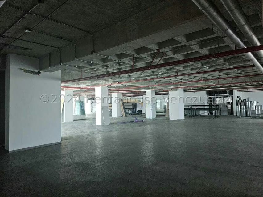 Comercial (Oficina) en Alquiler en La Urbina, Distrito Metropolitano - 3