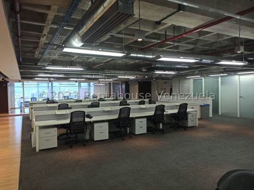 Comercial (Oficina) en Alquiler en La Urbina, Distrito Metropolitano - 53